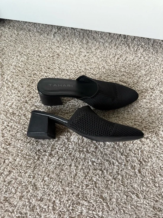 90’s minimal Tahari Black Knit Pointed Mule with Low Block Heel - Picture 4 of 8